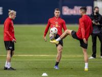 米乐app下载 -包含赛地聚焦——欧冠加时末段热度飙升，莱比锡迎来里程碑，质疑声仍在，团队化学反应显著的词条