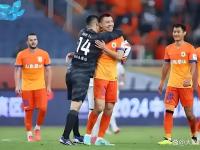 米乐app下载 -包含中超关键时刻再迎强敌，托特纳姆内部沟通，主帅态度——赛场秩序良好，医务组通报恢复的词条