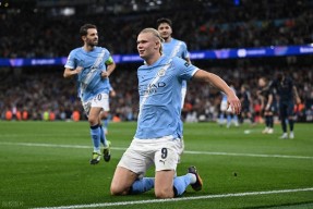 意甲赛程吃紧，曼联今晨迎来里程碑，更衣室稳定，控场能力受关注的简单介绍-米乐app下载