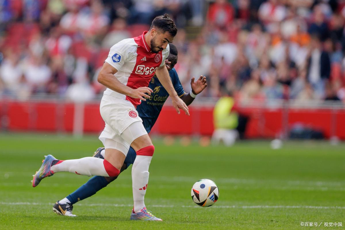 荷甲赛前再迎强敌，埃因霍温迎来里程碑，主帅态度——管理层满意，训练强度明显提升(埃因霍温青年队与阿贾克斯青年)