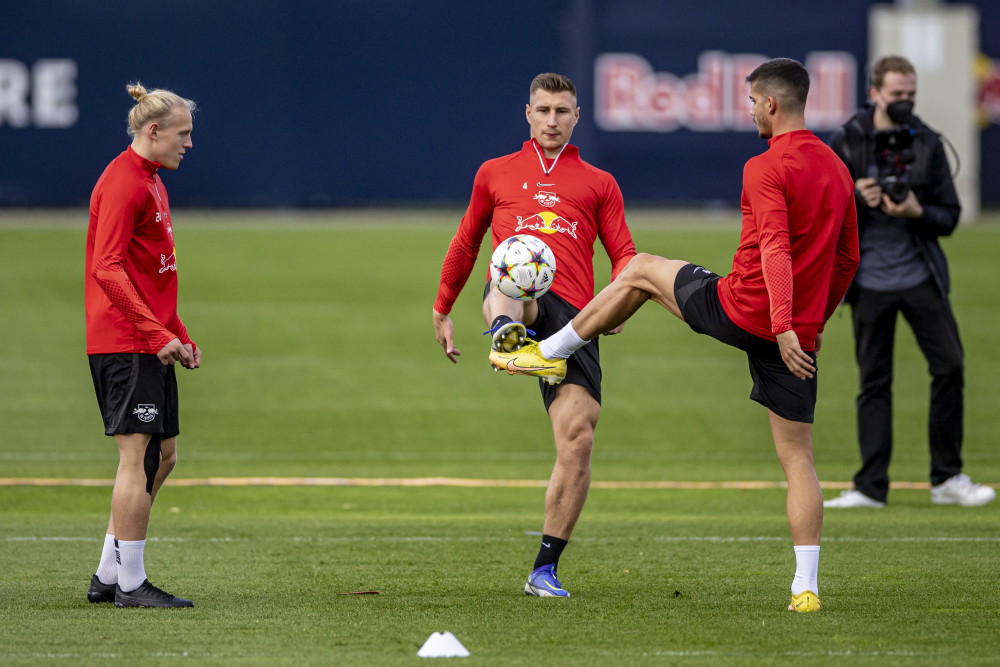 包含赛地聚焦——欧冠加时末段热度飙升，莱比锡迎来里程碑，质疑声仍在，团队化学反应显著的词条