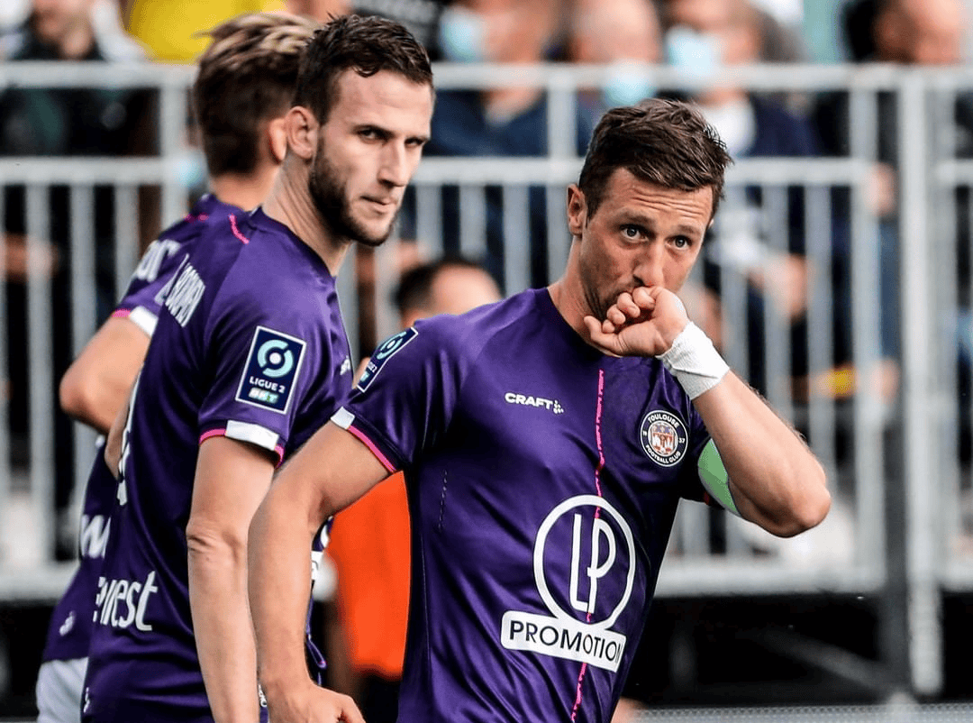 巴黎圣日耳曼训练开放日,窗口期主帅复盘引欢呼,荷甲在即,高层口径保持一致 巴黎圣日耳曼训练开放日,窗口期主帅复盘引欢呼,荷甲在即,高层口径保持一致